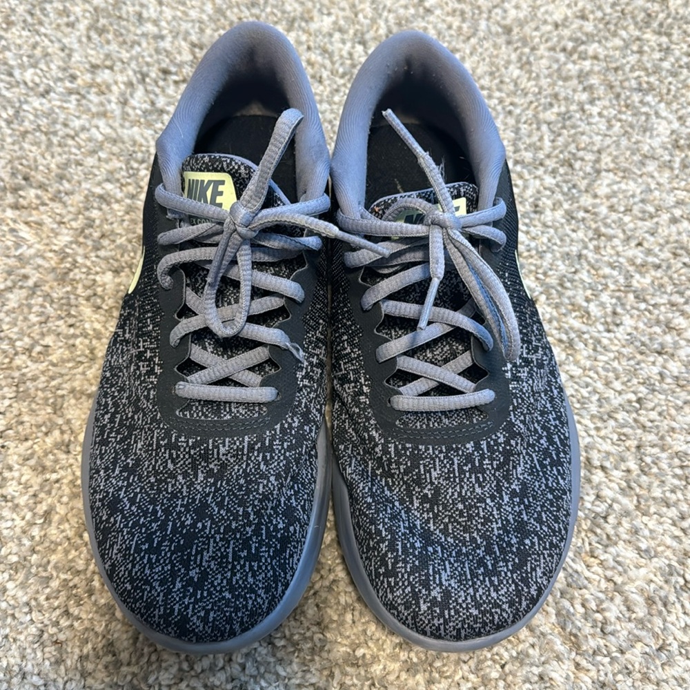Nike Shoes - Women